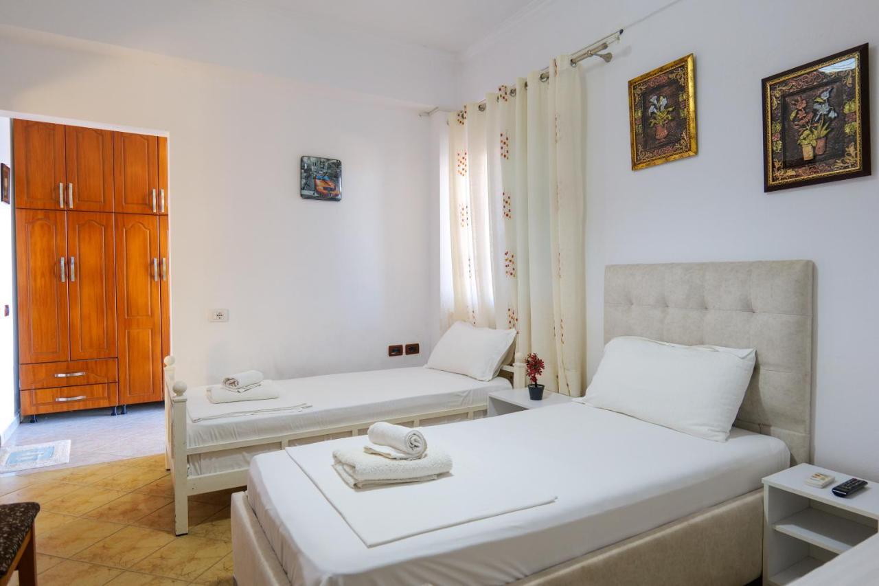 Guest House Gerard Ksamil Extérieur photo