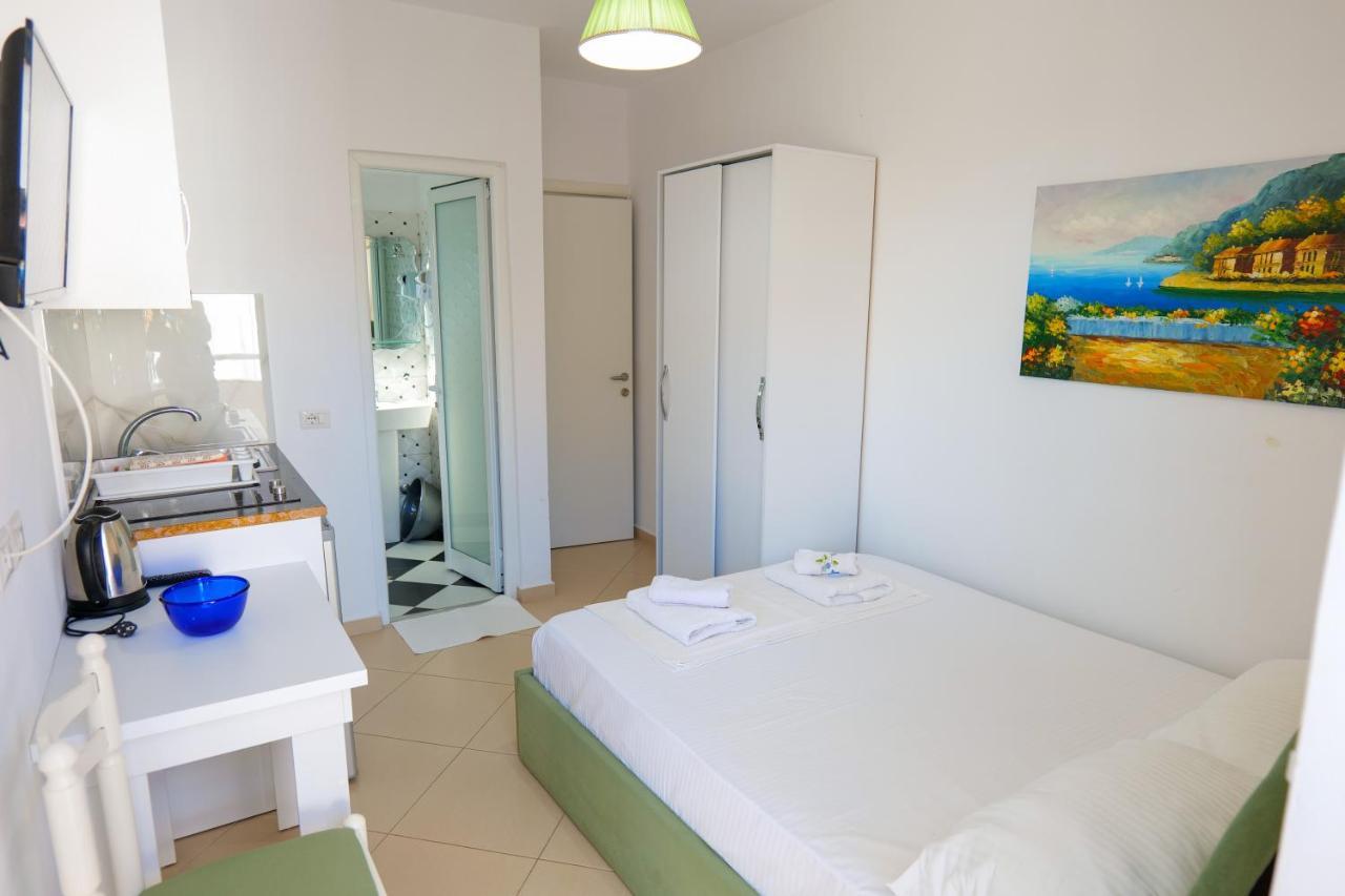 Guest House Gerard Ksamil Extérieur photo